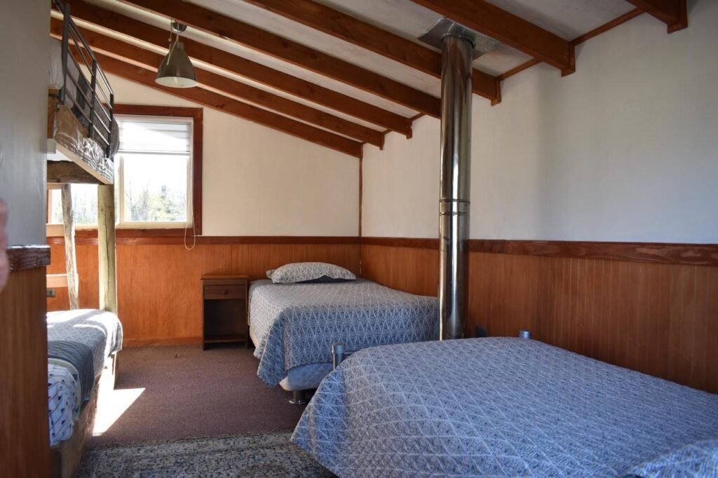 Cabaña 4 · Espacio para compartir en familia o en grupo